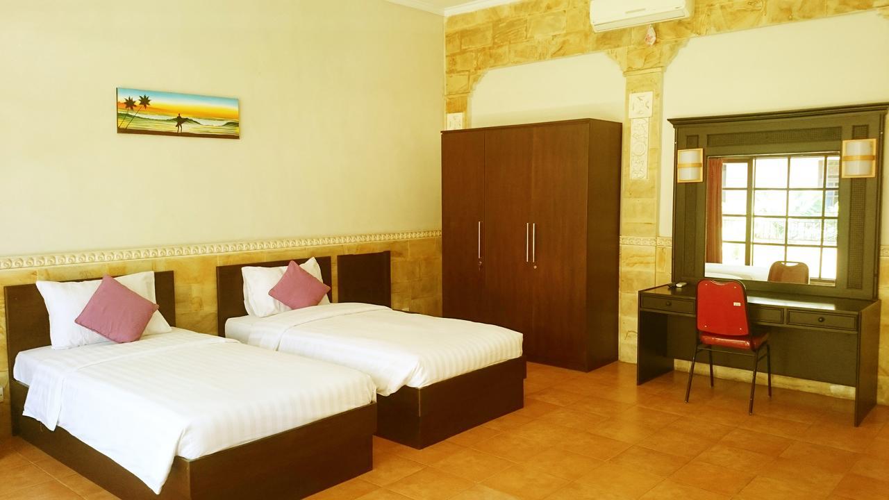 Hana Kuta Beach Hotel Kuta Lombok Exterior foto